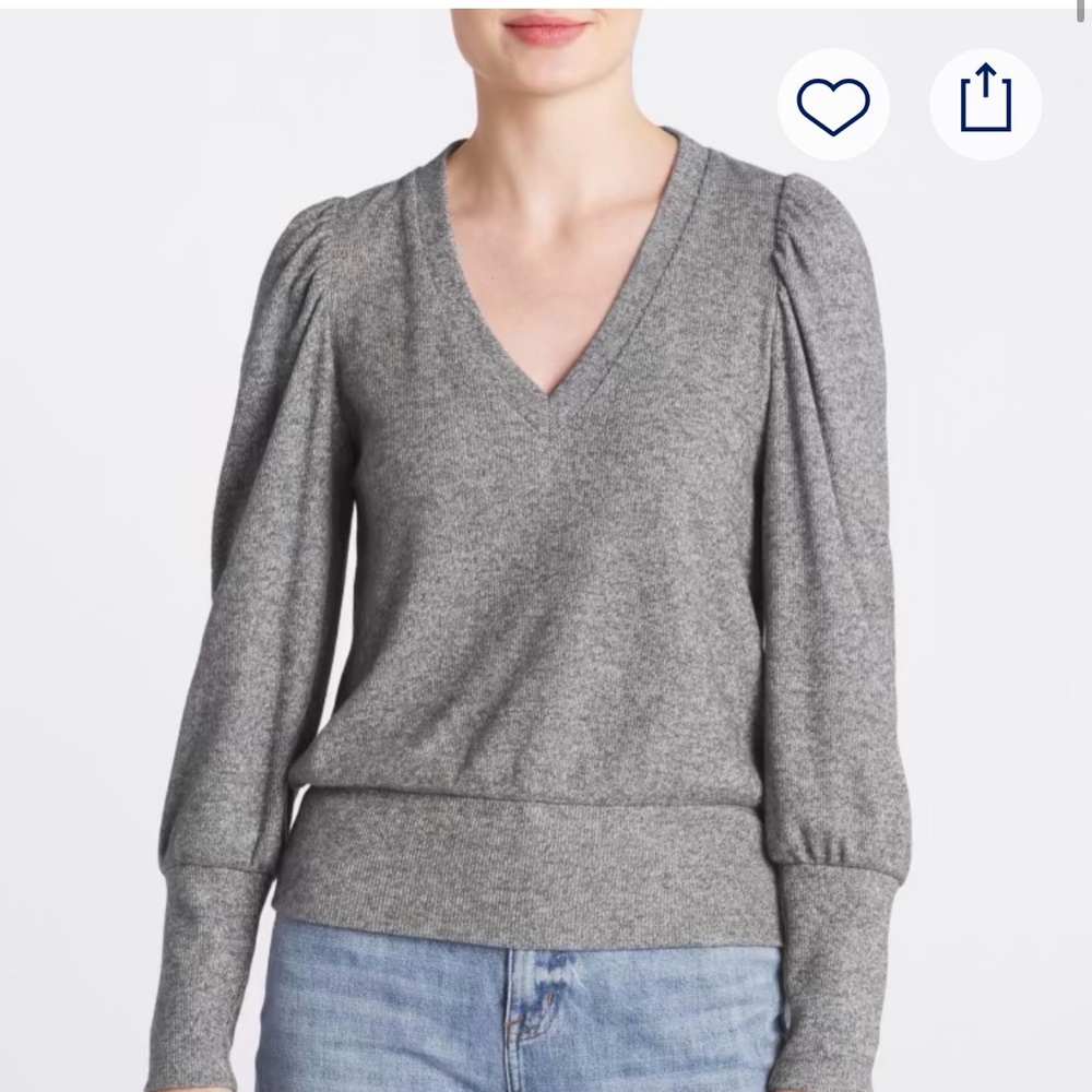 BREA CANYON
Linzia Puff Sleeve V Neck
Knit Top